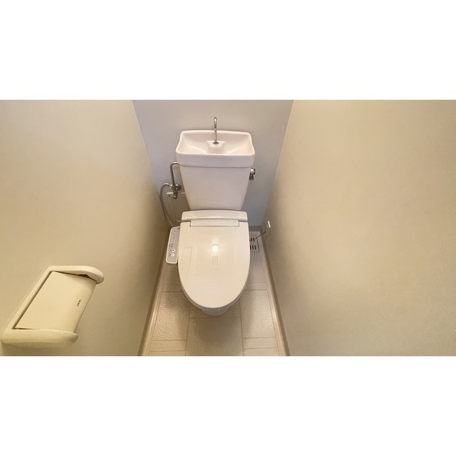 写真は205号室のものです。