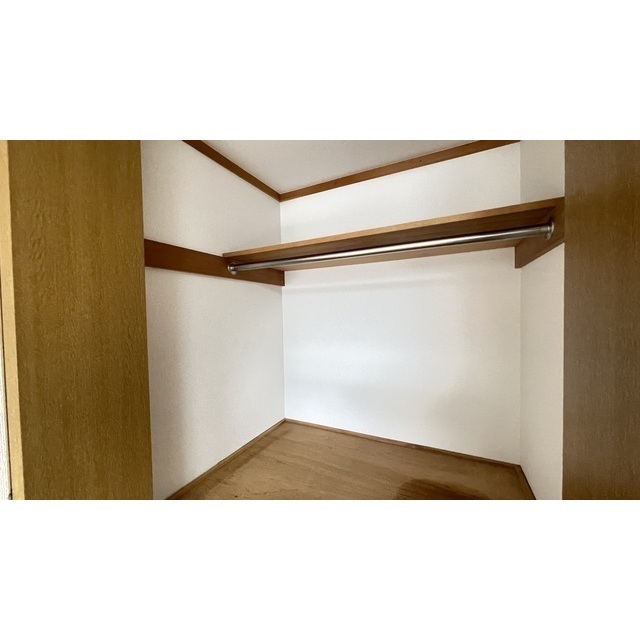 写真は205号室のものです。