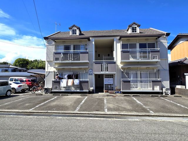 コーポプリムラ