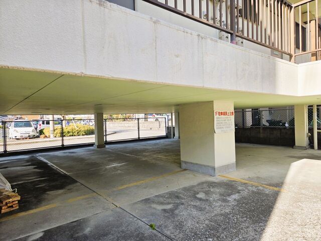 １F駐輪場