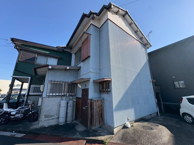 岡田貸家-朝倉横町