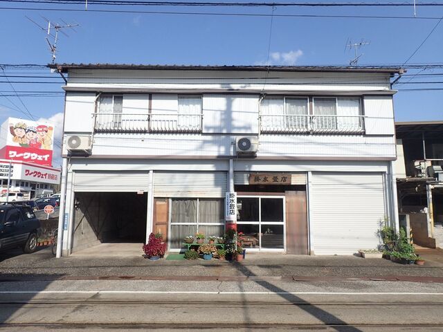 山崎ガレージ（山崎アパート１階）