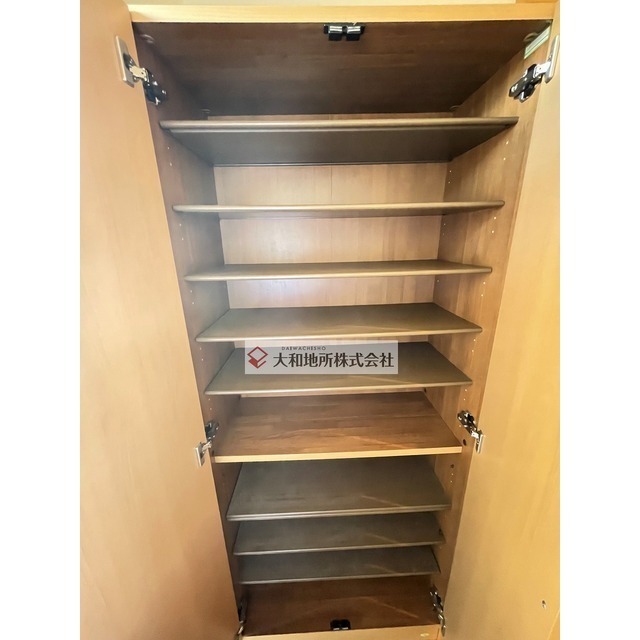 シューズボックス