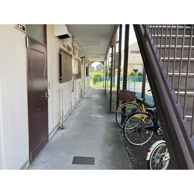 1階共用廊下