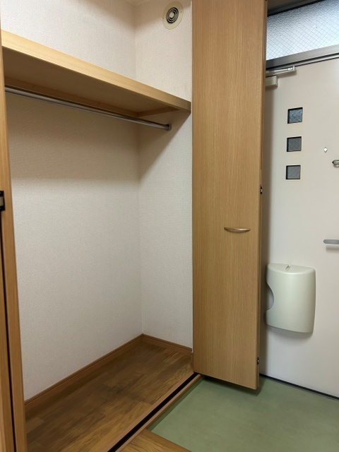 玄関　クローゼット