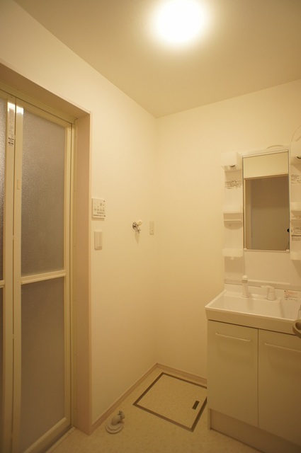 洗面台、洗濯機置き場