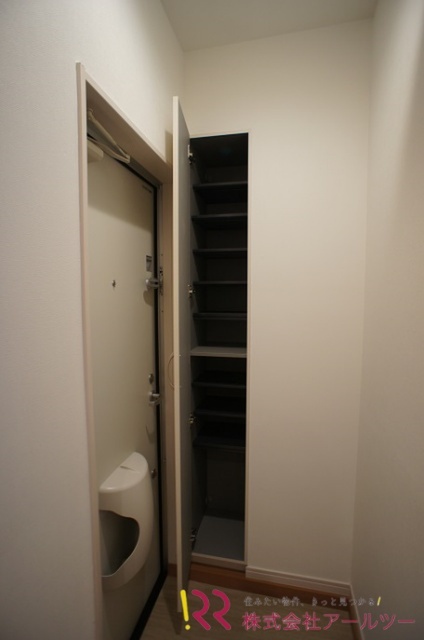 シューズボックス