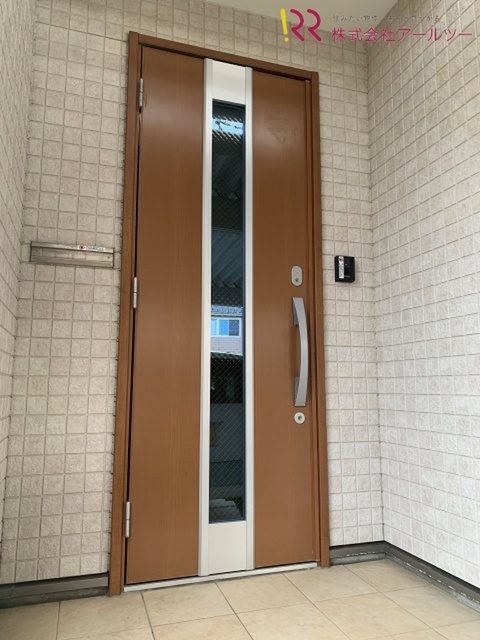 玄関ドア