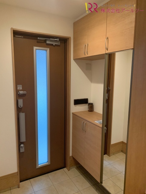 シューズボックス