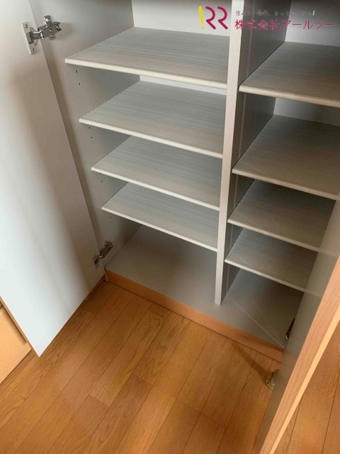 シューズボックス