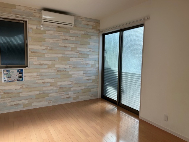 リビング　アクセントクロス