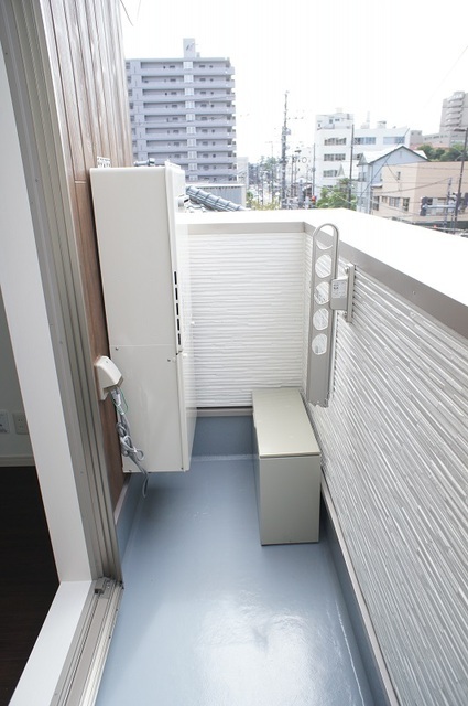 バルコニー 物干し竿対応