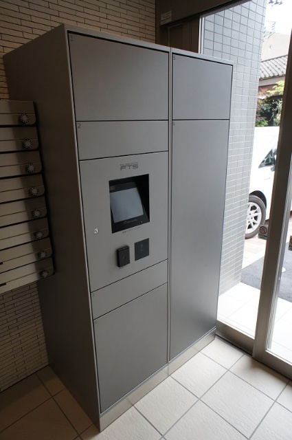 宅配ボックス
