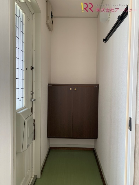 シューズボックス