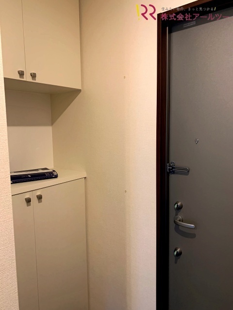 シューズボックス