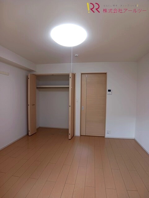 洋室7.5帖