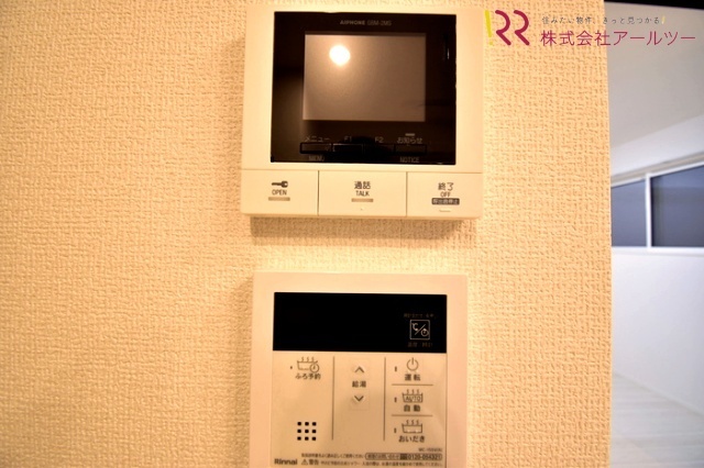 モニター付インターホン、給湯リモコン