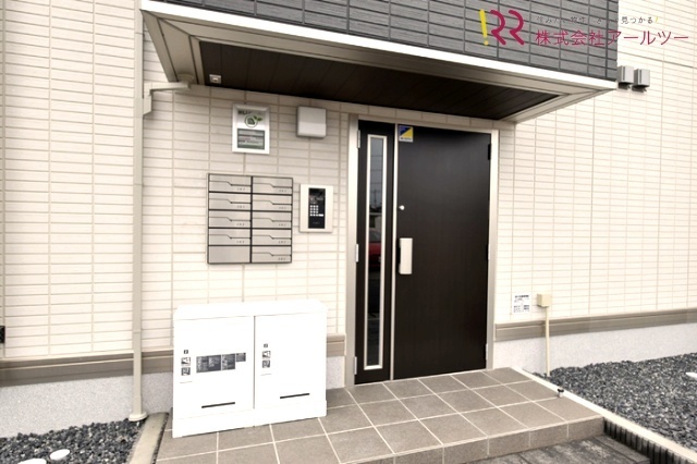 集合ポスト、宅配ボックス