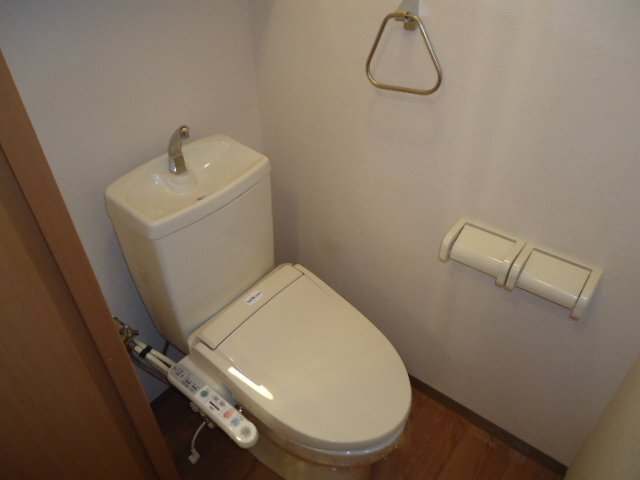 シャワー付トイレ