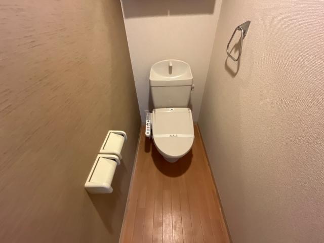 シャワー付トイレ