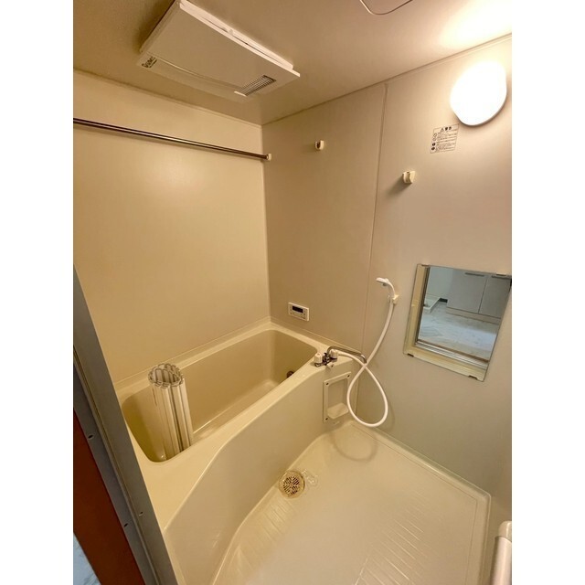 追い炊き機能のあるお風呂です♪