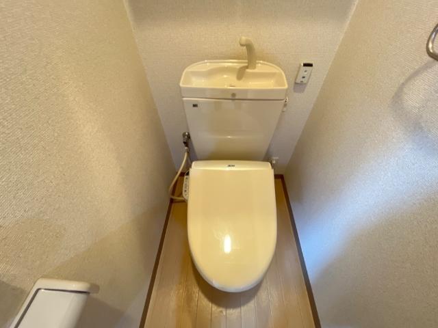 シャワー付トイレ