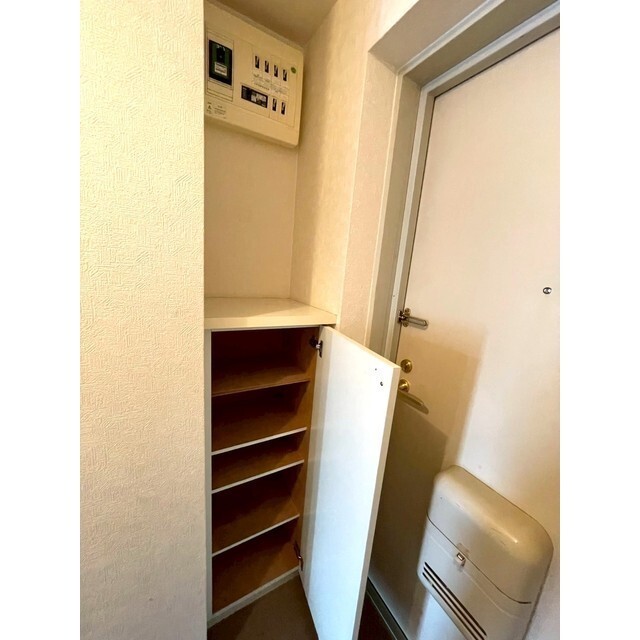 シューズボックス