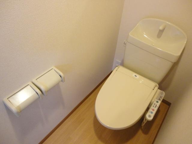 シャワー付きトイレ