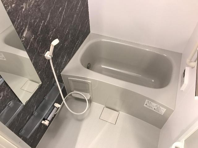 バス