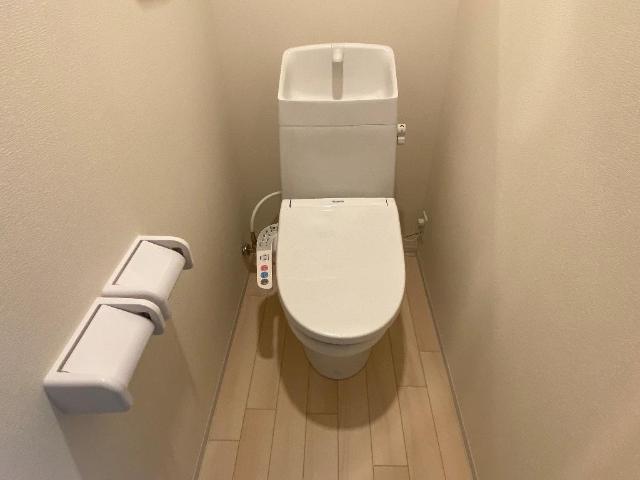 シャワー付トイレ