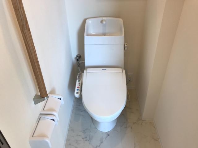 シャワー付トイレ