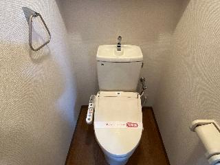 シャワー付トイレ