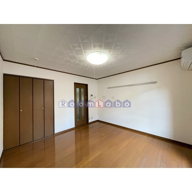 写真は同タイプの別のお部屋です