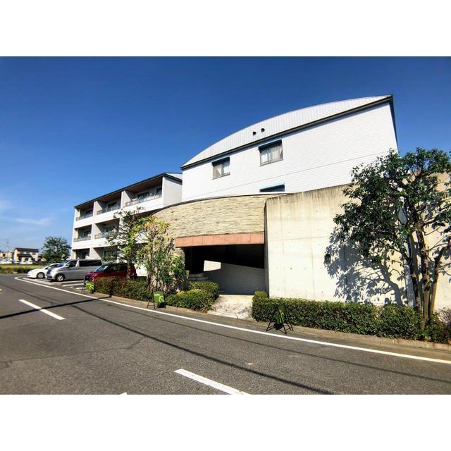 Ｒａｆｆｌｅｓ北通り