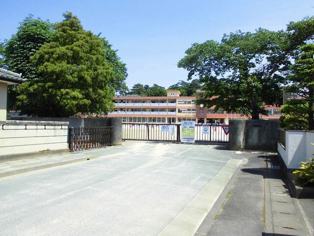 足利市立山辺小学校
