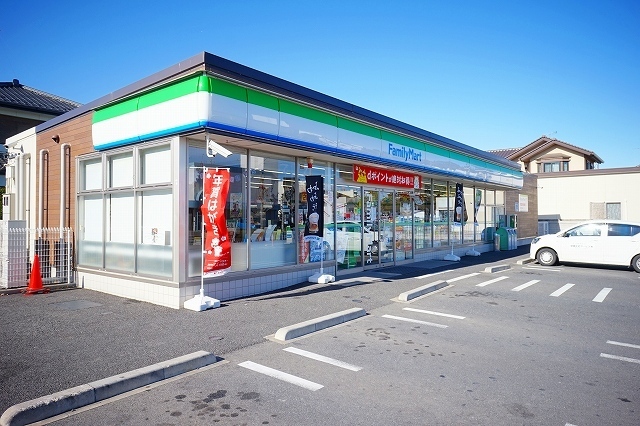 ファミリーマート大泉坂田七丁店
