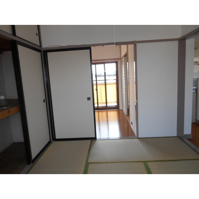 ※303号室の写真です(反転タイプ)