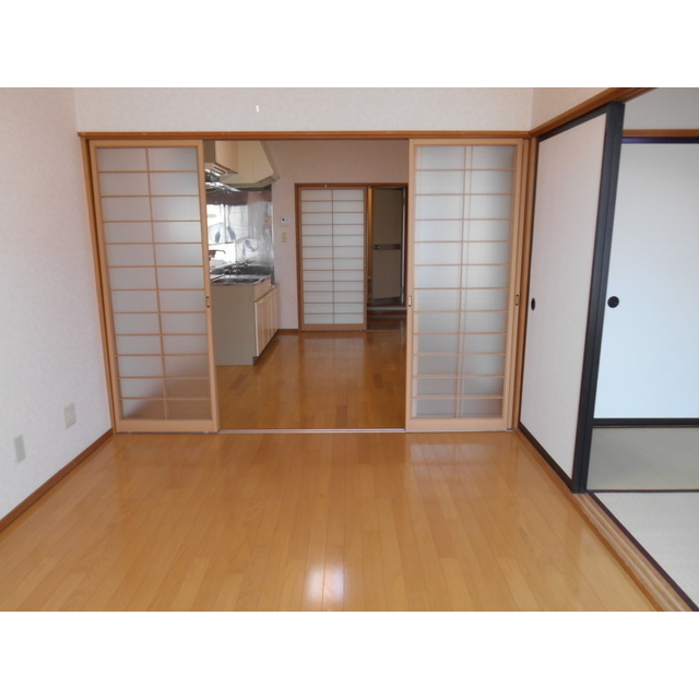※203号室の写真です（反転タイプ）