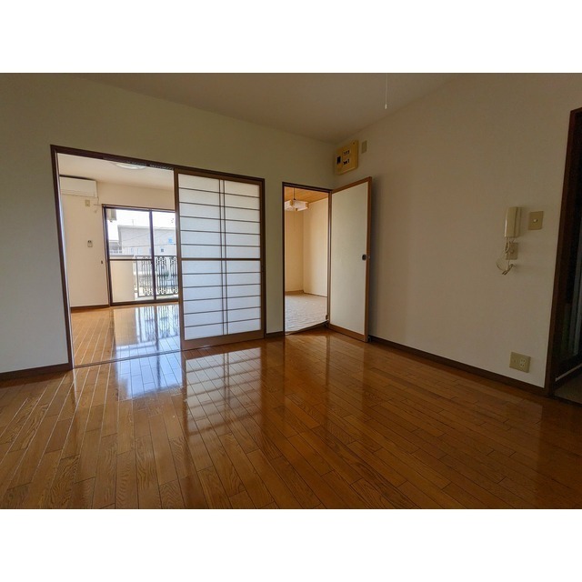 ※同タイプ間取りの写真です