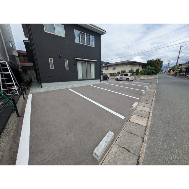 あかねケ丘月極駐車場