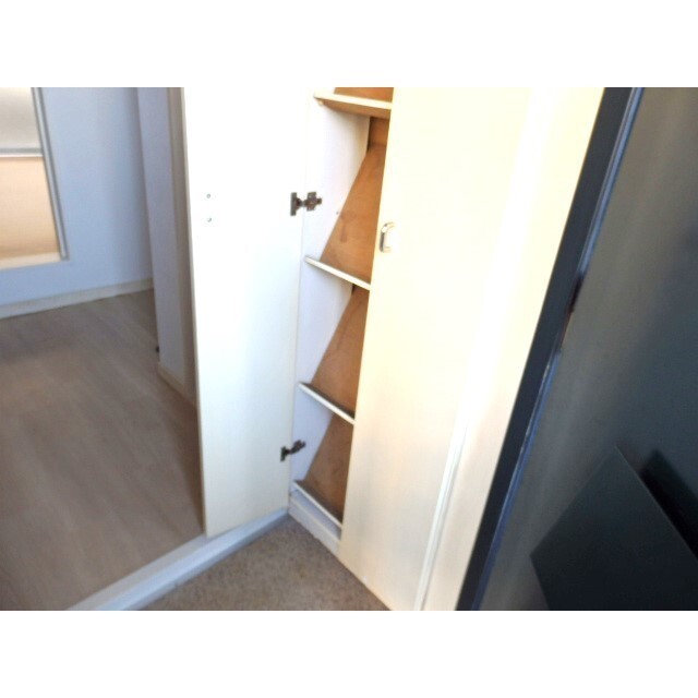 シューズボックス