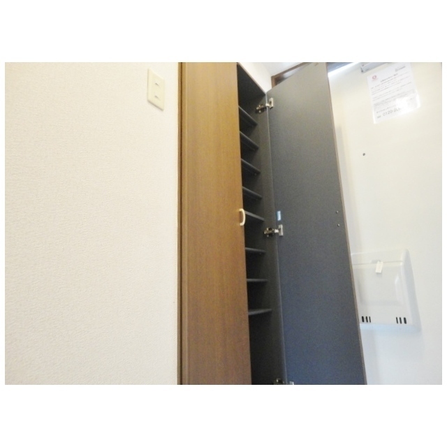 玄関・靴箱