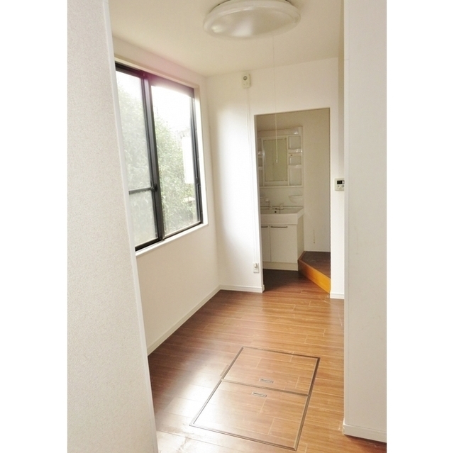 キッチン　床下収納