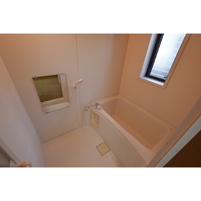 窓が有り換気がしやすいです