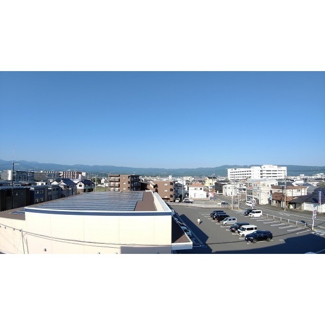 東側（ベランダから）
