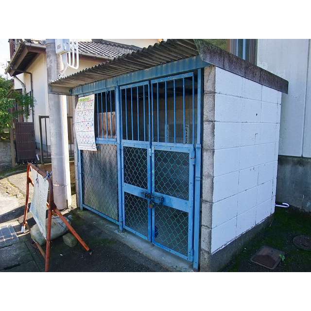 ゴミ置き場