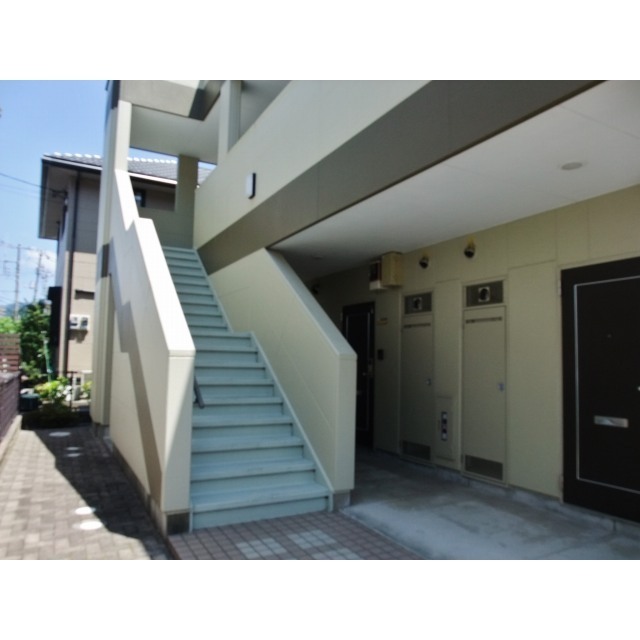 共用階段