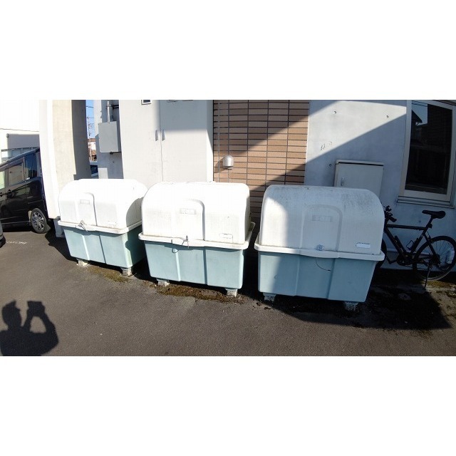 ゴミ捨て場（北側）