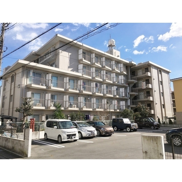 川村ロイヤルマンション