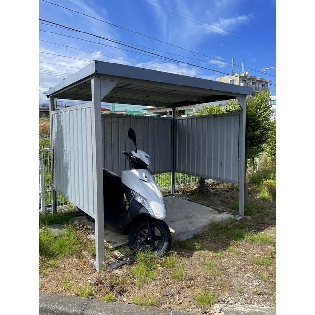 バイク専用駐輪場